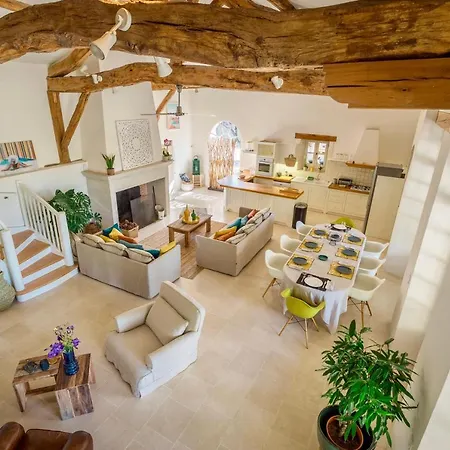 Du Domaine De Roujol Feriehus *